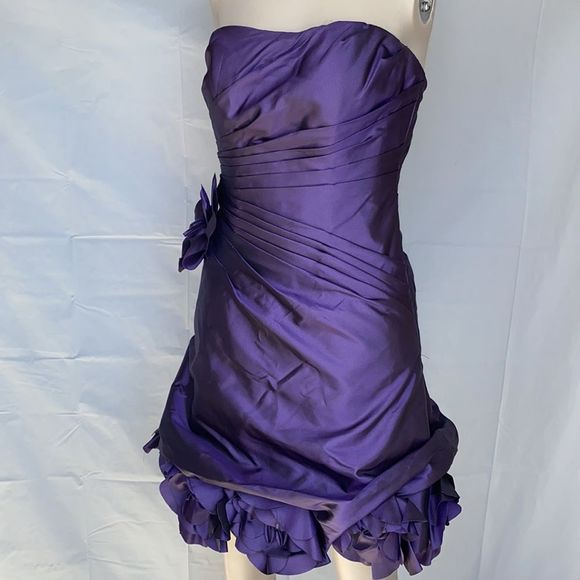 Mari Lee strapless purple prom dress size 3/4 - Picture 4 of 15